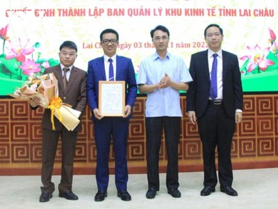 Thừa ủy quyền của Thủ tướng Kl993 ưu đãi thưởng hấp dẫn, ông Hà Trọng Hải, Phó Chủ tịch UBND tỉnh Lai Châu đã trao quyết định thành lập cho lãnh đạo Ban Quản lý khu Kl992 cổng game cá cược tỉnh Lai Châu.