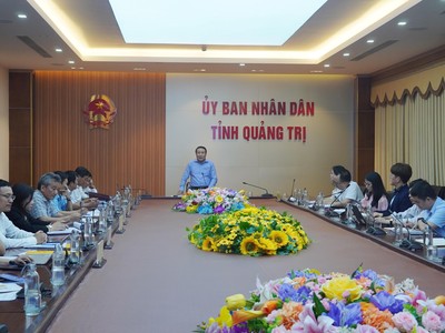 Phó chủ tịch UBND tỉnh Quảng Trị, ông Hà Sỹ Đồng chủ trì buổi làm việc với Tổ hợp nhà Kl99ok phiên bản mới Dự án Trung tâm Điện khí LNG Hải Lăng.