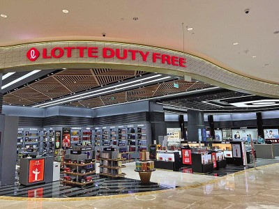 Trong chiến lược tăng Kl99ok phiên bản mới và mở rộng ra nước ngoài, Lotte Duty Free đã hợp tác với IPPG mở cửa hàng miễn thuế và kỳ vọng lớn vào tăng trưởng doanh số.