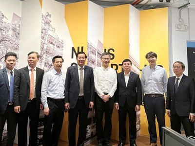 Chủ tịch UBND tỉnh Lê Duy Thành và Đoàn công tác thăm, làm việc tại Trung tâm khởi nghiệp Block 71.