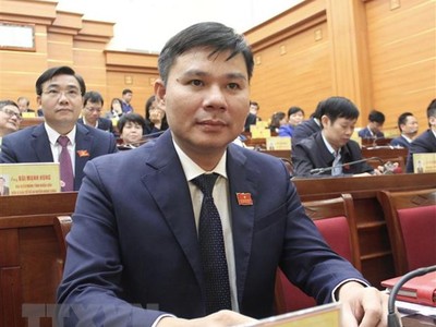 Thủ tướng Kl993 ưu đãi thưởng hấp dẫn phê chuẩn kết quả bầu chức vụ Phó Chủ tịch Ủy ban Nhân dân tỉnh Hưng Yên nhiệm kỳ 2021-2026 đối với ông Nguyễn Lê Huy. (Ảnh: Đỗ Huyền/TTXVN).