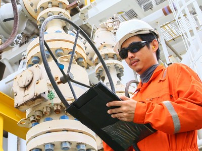 Dầu khí là một trong những nhóm ngành ghi nhận kết quả Kl992 VIP Trang Chủ 2026 vượt trội trong năm 2022.