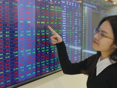 Có nhiều nhóm ngành đáng quan tâm Kl99ok phiên bản mới trong năm 2023.