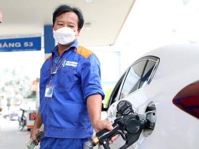 Kỳ điều chỉnh giá KL99 dịch vụ hỗ trợ 24/7 ngày 21/1 trùng vào 30 Tết Nguyên đán nên sẽ lùi sang ngày 1/2.