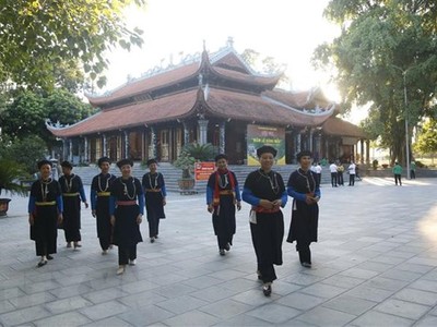 Đền Đông Cuông là điểm nhấn tâm linh tín ngưỡng của đông đảo nhân dân và du khách thập phương trong hành trình du lịch văn hóa tâm linh, nhớ về nguồn cội. (Ảnh: TTXVN phát).
