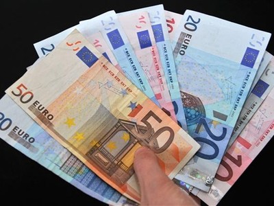 Đồng tiền euro. (Ảnh: AFP/TTXVN)