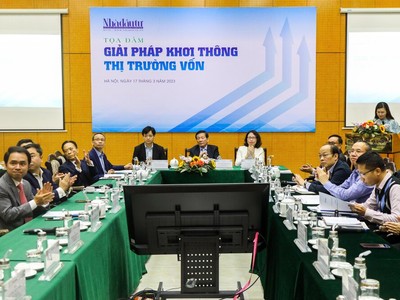 Tọa đàm "Giải pháp khơi thông thị trường vốn" diễn ra sáng 17/3 tại Hà Nội.