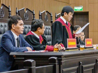 Hội đồng xét xử sơ thẩm, Tòa án Nhân dân thành phố Hà Nội tuyên án chung thân đối với Nguyễn Thị Hà Thành.