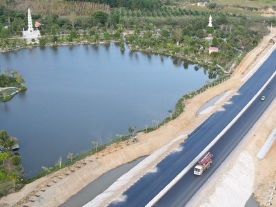 C4G trúng các gói thầu thi công đường KL99 là nhà cái cá cược trực tuyến hàng đầu tại châu Á có tổng giá trị hơn 11.000 tỷ đồng.