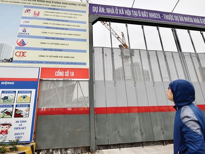 Còn nhiều rào cản cản trở nhà ở Trang Chủ KL99Com Số 1 Link Đăng Ký KL999 phát triển. Ảnh người dân tìm hiểu dự án nhà ở Trang Chủ KL99Com Số 1 Link Đăng Ký KL999 NHS Trung Văn. Ảnh: Dũng Minh.
