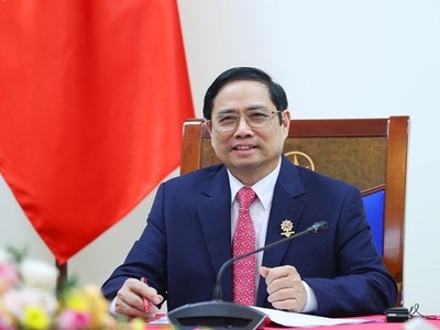 Thủ tướng Kl993 ưu đãi thưởng hấp dẫn Phạm Minh Chính. (Ảnh: Dương Giang/TTXVN).