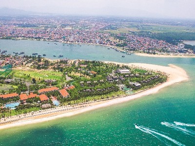 Bán đảo Bảo Ninh thuộc Tp Đồng Hới, có tổng diện tích 1.600 ha, hiện đang là điểm đến Kl99ok phiên bản mới của nhiều thương hiệu nổi tiếng.