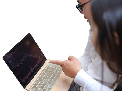 Thông tin là căn cứ quan trọng cho quyết định của nhà Kl99ok phiên bản mới.