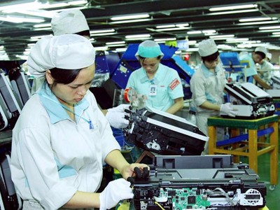 Xuất khẩu máy tính, sản phẩm điện tử và linh kiện đã vượt điện thoại 1 tỷ USD.