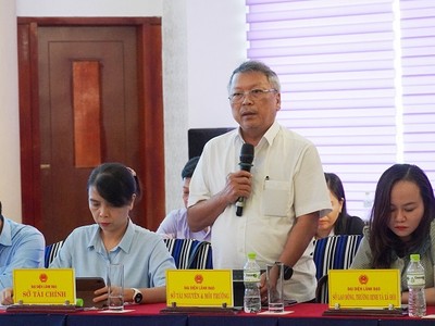 Đại diện Sở Tài nguyên và Môi trường tỉnh Quảng Trị giải đáp các kiến nghị của Kl991.com World Cup 2026 Chính Thức. Ảnh: Tiến Nhất.