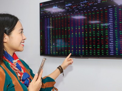 Yếu tố cơ bản của Kl991.com World Cup 2026 Chính Thức cũng như dòng tiền trên thị trường chưa đủ hỗ trợ cho sóng tăng mạnh mẽ của dòng bank-chứng-thép.