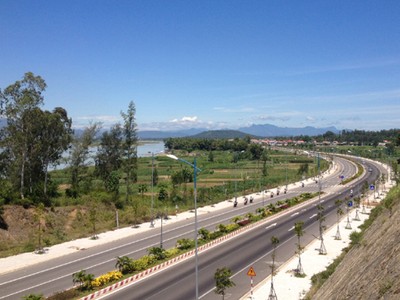 Đường ven biển Dung Quất - Sa Huỳnh. Ảnh minh họa.