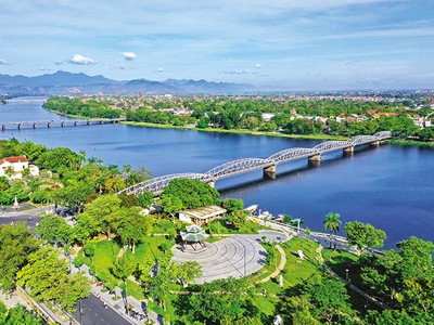 Thừa Thiên Huế đang ra sức đồng lòng quyết tâm đưa tỉnh lên Thành Phố trực thuộc Trung ương vào 2030.