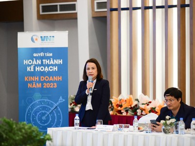 Bà Lê Thị Hà Thanh - Chủ tịch HĐQT VNI phát biểu chỉ đạo tại Hội nghị.