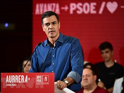 Ông Pedro Sanchez được chỉ định là Thủ tướng tạm quyền Tây Ban Nha. (Ảnh: AFP/TTXVN).