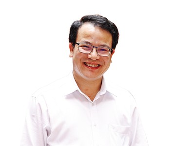 Thứ trưởng Bộ Kế hoạch và Kl99ok phiên bản mới Trần Quốc Phương.