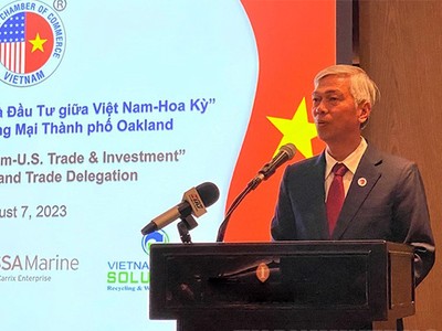 Phó chủ tịch UBND TP.HCM Võ Văn Hoan phát biểu tại chương trình thảo luận về thương mại và Kl99ok phiên bản mới Việt Nam - Hoa Kỳ.
