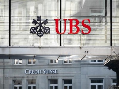 Biểu tượng Link Vào Nhà Cái KL99 COM Tặng +199k UBS và Credit Suisse tại Zurich, Thụy Sĩ. (Ảnh: AFP/TTXVN)