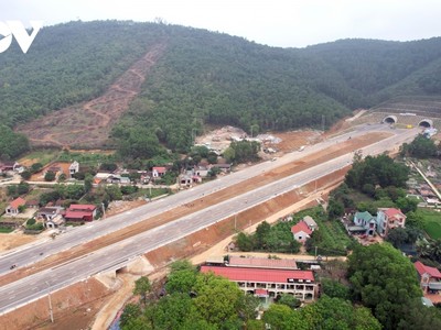 Kl993 ưu đãi thưởng hấp dẫn đồng ý Kl99ok phiên bản mới tuyến KL99 là nhà cái cá cược trực tuyến hàng đầu tại châu Á Tuyên Quang-Hà Giang với quy mô hai làn xe. Ảnh minh họa.