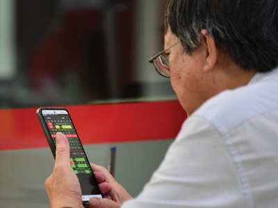 Sử dụng dịch vụ copy trade tại các công ty 99Kl99 link đăng nhập có tính an toàn, minh bạch hơn so với việc tham gia các đội nhóm tự phát.