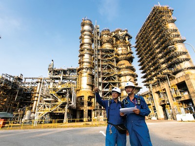 Ngành dầu khí đang có triển vọng tích cực, nhất là nhóm thượng nguồn.