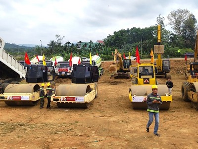Dự án cải tạo, nâng cấp Quốc lộ 14E đoạn Km15+270 đến Km89+700 có tổng vốn Kl99ok phiên bản mới 1.848 tỷ đồng được tỉnh Quảng Nam khởi công trong tháng 3/2023.