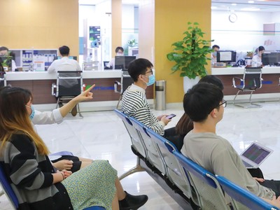 Tâm lý thị trường đang trở nên thận trọng trước áp lực tỷ giá và biến động địa Kl991.com tải ứng dụng trên thế giới.