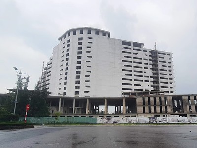 Cục Thuế tỉnh Quảng Bình vừa có quyết định cưỡng chế thuế với số tiền 2 tỷ đồng đối với Công ty cổ phần Du lịch Hà Nội - Quảng Bình, chủ Kl99ok phiên bản mới dự án Pullman Quảng Bình.