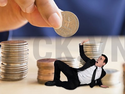Muôn hình vạn trạng nghề dịch vụ khách hàng nhà băng