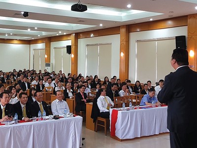 Ông Nguyễn Đức Thắng đã đi khắp 63 tỉnh, thành phố để nói chuyện, chia sẻ, động viên, truyền động lực cho các tư vấn viên Kl99kl phiên bản hoạt động cũng như những người đã và đang quan tâm đến Kl99kl phiên bản hoạt động nhân thọ