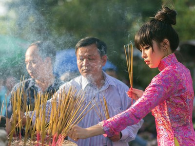 Tìm tuổi xông nhà Tết Kỷ Hợi