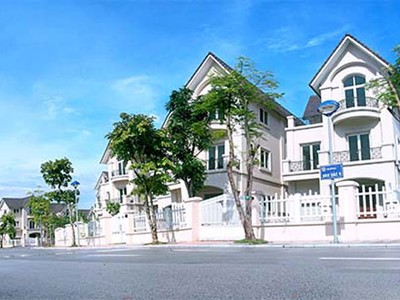 Sở hữu biệt thự Anh Đào Vinhomes Riverside khách hàng sẽ được tặng ngay xe sang Mercedes