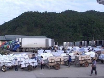 Tiếp tục tái xuất, chuyển khẩu hàng hóa qua Lối mở Nà Lạn 