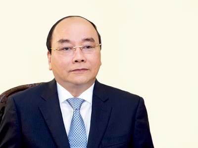 Thủ tướng Nguyễn Xuân Phúc trả lời phỏng vấn báo chí. Ảnh: VGP/Quang Hiếu