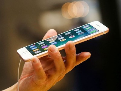 Apple đàm phán với Sharp về cung cấp màn hình OLED cho iPhone 8