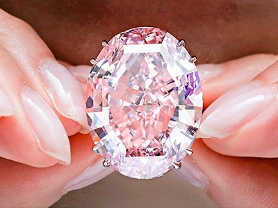 Pink Star được bán với mức giá hơn 71,1 triệu USD. Ảnh:CNN