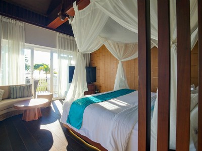Phú Quốc là điểm đến yêu thích của nhiều du khách trong và ngoài nước vì biển đẹp, sạch, nhiều món ăn ngon và dịch vụ đa dạng.