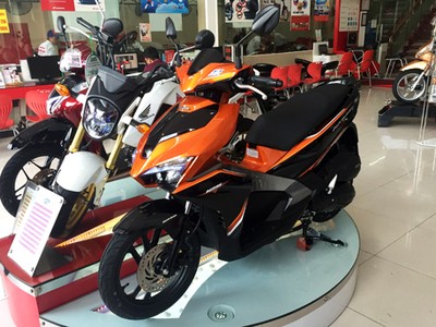 Giá xe máy của Honda, Yamaha giảm nhiệt sau Tết nguyên đán.