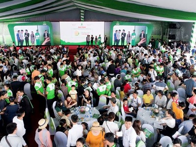 2.000 khách hàng tham dự lễ giới thiệu dự án Lovera Park (tháng 11/2017)