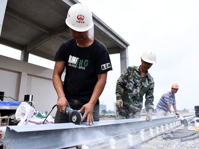 Nhà thầu tăng thêm công nhân cho dự án 99Kl.app khuyến mãi hot Cát Linh - Hà Đông