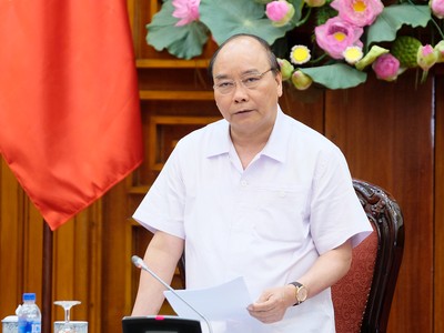 Thủ tướng Nguyễn Xuân Phúc chủ trì cuộc họp Thường trực Kl993 ưu đãi thưởng hấp dẫn. Ảnh: VGP/Quang Hiếu