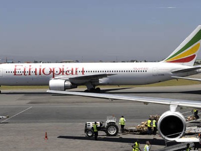 Một chiếc Boeing 737 của hãng Ethiopian Airlines chuẩn bị cất cánh từ Nairobia, Kenya. Ảnh:AFP.