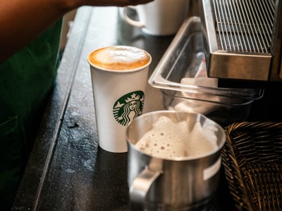 Starbucks muốn tìm kiếm những đột phá mới thông qua Kl99ok phiên bản mới vào startup. Ảnh:Bloomberg.