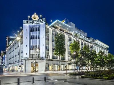 Khách sạn Bến Thành - Rex Hotel là một trong 4 khách sạn vị trí vàng mà Saigontourist đang quản lý