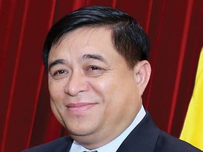 Bộ trưởng Bộ Kế hoạch và Kl99ok phiên bản mới Nguyễn Chí Dũng.